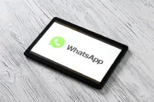 WhatsApp Kundenanfragen mobil erfassen